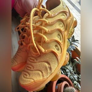 Nike Air Vapormax Plus size 6